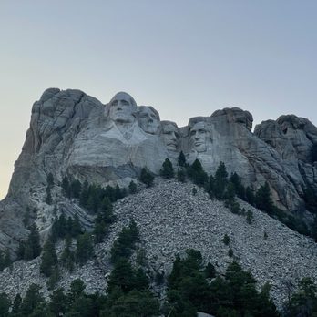 Mount Rushmore National Memorial - (09/08/2024) - Landmarks & Historical Buildings Near Me - Keystone, South Dakota Mount Rushmore National Memorial - (09/08/2024) - Landmarks & Historical Buildings Near Me - Keystone, South Dakota