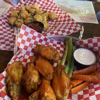 Little Woodrow's Sugar Land - Sports Bars Near Me - Sugar Land, Texas Little Woodrow's Sugar Land - Sports Bars Near Me - Sugar Land, Texas