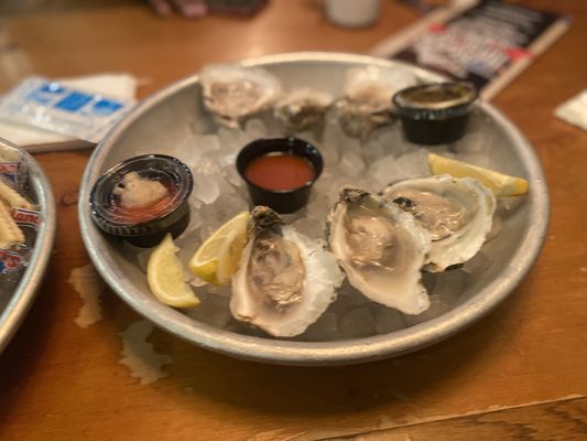 Harpoon Larry's Fish House & Oyster Bar by null