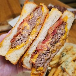 Melt Shop - Wagyu Biggie Melts