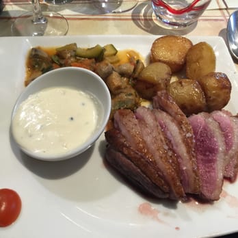 Le Bistrot de Montchat - Magrets de canard - Bistros Near Me - Lyon, 69 Le Bistrot de Montchat - Magrets de canard - Bistros Near Me - Lyon, 69