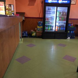 New Garden - Inside - walk up counter.