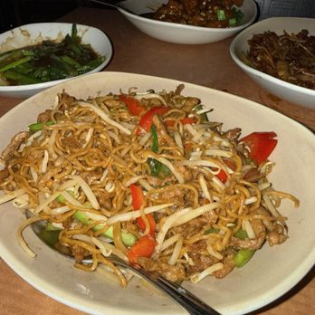 JOY Asian Cuisine - Chicken Lo Mein - Asian Fusion Near Me - Indio, California JOY Asian Cuisine - Chicken Lo Mein - Asian Fusion Near Me - Indio, California