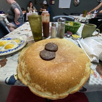 Sissy's - Godzilla Pancake! - Cafes Near Me - Breckenridge, Texas