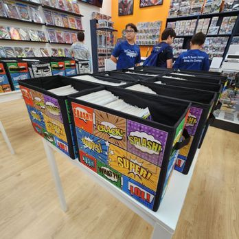 Metropolis International - Comic Books Near Me - Doral, Florida