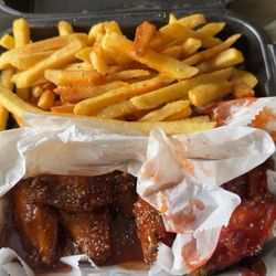 Crazy Wings - 10 Piece Wings Combo mild & hot honey