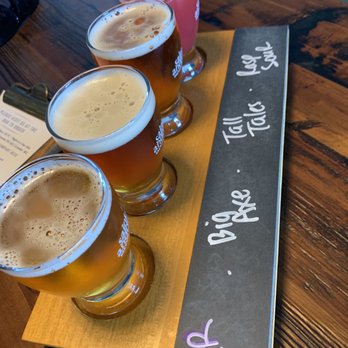 Saint Andrews Brewing - Beer flight - Breweries Near Me - St. Andrews, New Brunswick