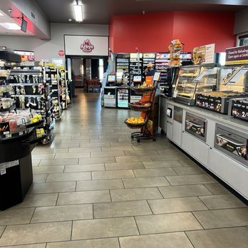 Love's Travel Stop - 11/7/24 Interior - Gas Stations Near Me - Patterson, California