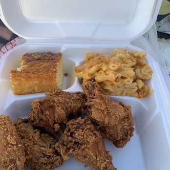 Mel & Libby's Catering - Fried wings, baked Mac and cheese and cornbread - Caterers Near Me Mel & Libby's Catering - Fried wings, baked Mac and cheese and cornbread - Caterers Near Me