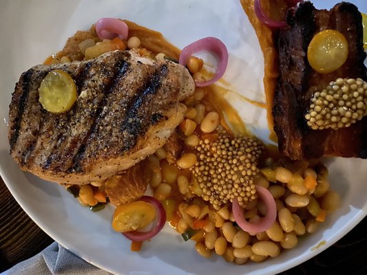 The Anvil Pub and Grill by null