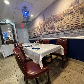 Istanbul Blue - Mediterranean Near Me - Vienna, Virginia