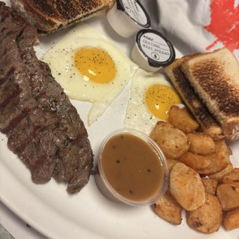 Restaurant Peddlers - Combo 3 A (Steak & Eggs) - Canadian (New) Near Me - Lasalle, Quebec Restaurant Peddlers - Combo 3 A (Steak & Eggs) - Canadian (New) Near Me - Lasalle, Quebec