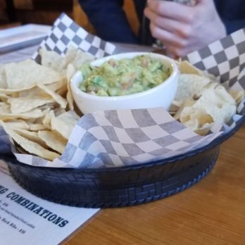 Porter's - Guacamole & Chips - Salad Near Me - Springdale, Utah