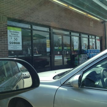 7-Eleven - a car parked in front of a convenience store - Convenience Stores Near Me - Aurora, Illinois