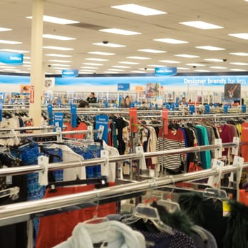 Ross Dress for Less - Not many shoppers. They need more stuff in this store. - Department Stores Near Me - Sparks, Nevada