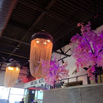 375 Social Kitchen - Asian Fusion Near Me - Universal City, Texas