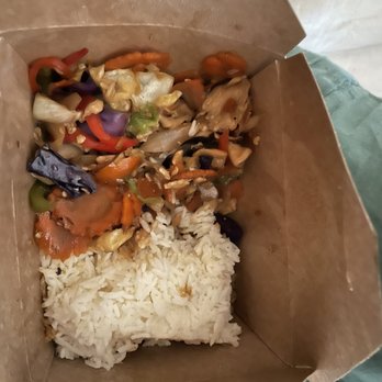 Thai Fusion - Mixed veggies with chicken - Food Trucks Near Me - Eugene, Oregon Thai Fusion - Mixed veggies with chicken - Food Trucks Near Me - Eugene, Oregon