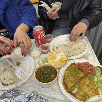 Los Tacos Hermanos - Burgers Near Me - New York, New York Los Tacos Hermanos - Burgers Near Me - New York, New York