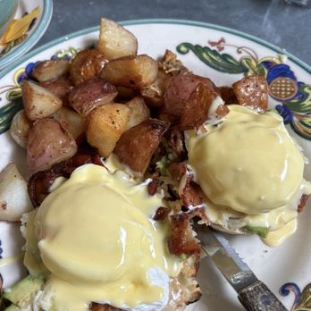 Zazie - divorcè benedict (2 pieces) - Breakfast & Brunch Near Me - San Francisco, California Zazie - divorcè benedict (2 pieces) - Breakfast & Brunch Near Me - San Francisco, California