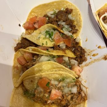 Los Kuyas - 4 tacos - Filipino Near Me - San Francisco, California Los Kuyas - 4 tacos - Filipino Near Me - San Francisco, California