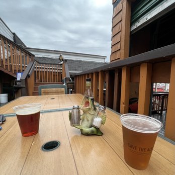 Friday's Crabhouse - Cheers - Seafood Near Me - Friday Harbor, Washington