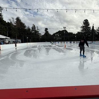 San Mateo On Ice - Skating rink before the session started. - Community Centers Near Me - San Mateo, California San Mateo On Ice - Skating rink before the session started. - Community Centers Near Me - San Mateo, California