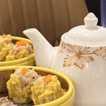 D Cuisine - Complimentary hot tea - Dim Sum Near Me - Westmont, Illinois