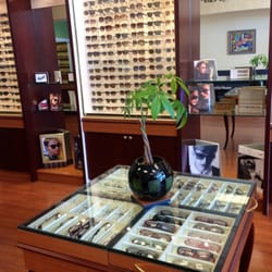 Eye Q Optometry
