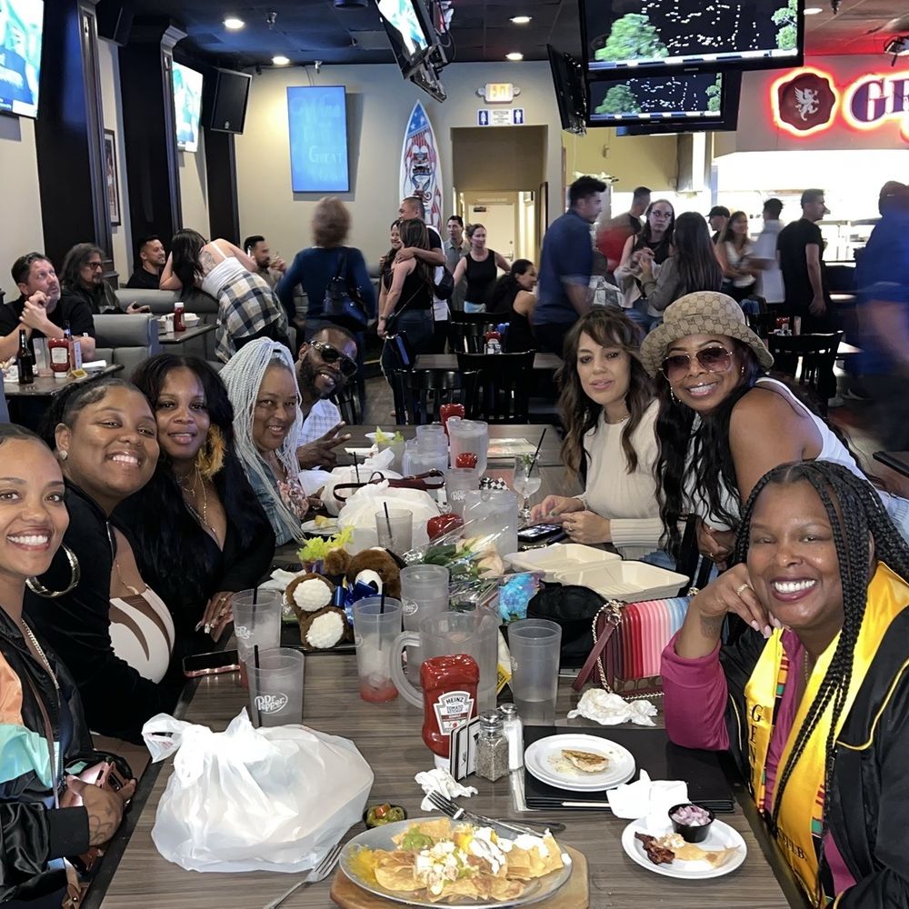 Griffins Grill - Best experience ever. - Karaoke Near Me - Los Alamitos, California