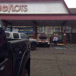 Big Lots - Front of store