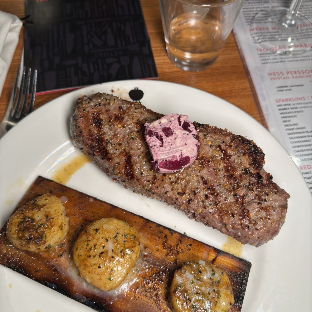 Weber Grill Cooking School - Cooking Class: Cedar Plank Scallops & NY Strip - Cooking Schools Near Me - Lombard, Illinois Weber Grill Cooking School - Cooking Class: Cedar Plank Scallops & NY Strip - Cooking Schools Near Me - Lombard, Illinois