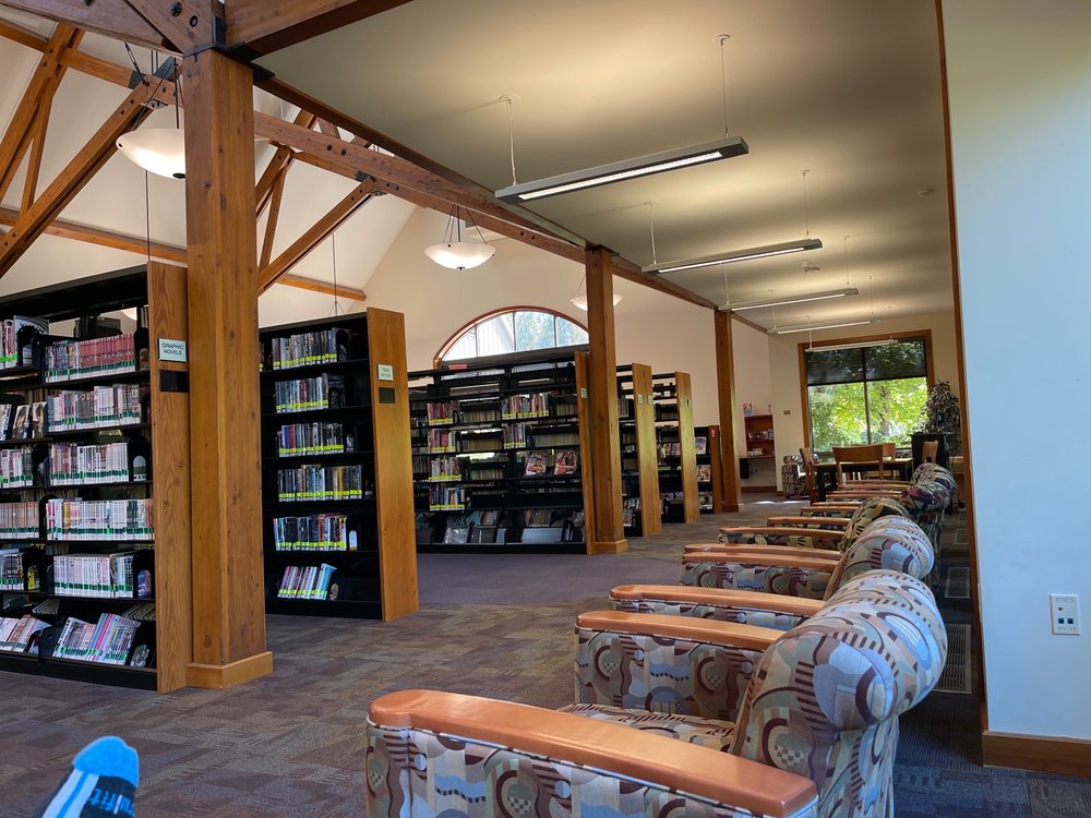 ESTACADA PUBLIC LIBRARY - 825 NW Wade St, Estacada, Oregon - Libraries ...