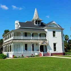 Sabal Palm Sanctuary - Outside of Rabb Plantation House
