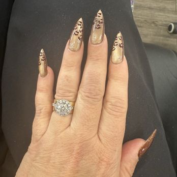 Whittwood Nails - Cat eye leopard stiletto nails - Nail Salons Near Me - Whittier, California Whittwood Nails - Cat eye leopard stiletto nails - Nail Salons Near Me - Whittier, California