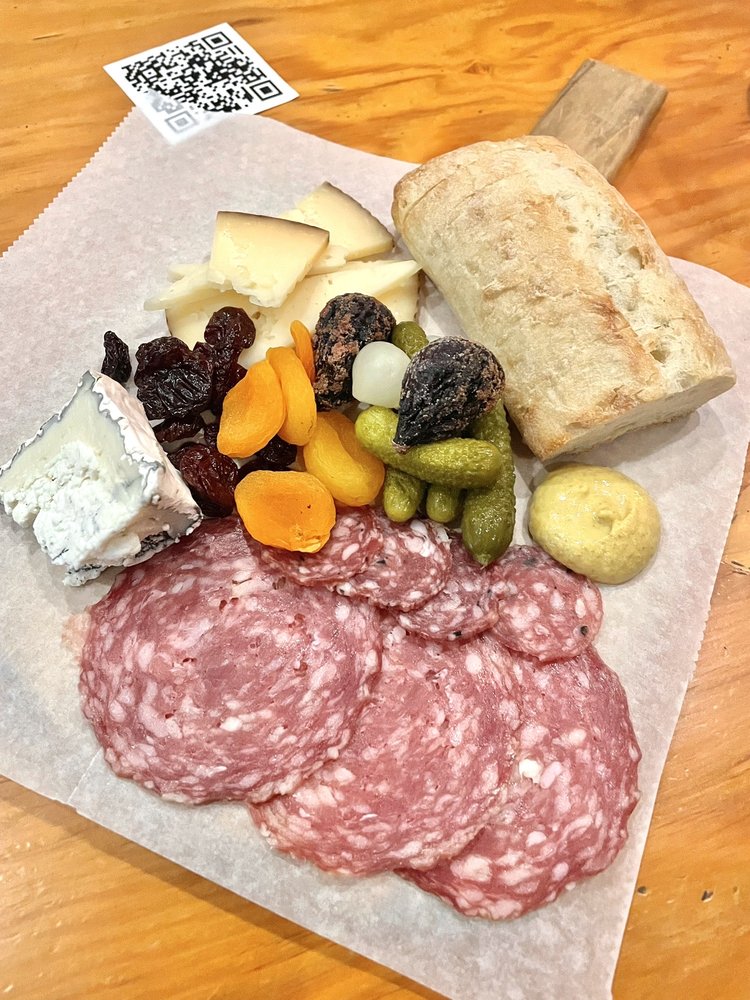 SPIN THE BOTTLE WINE STUDIO Updated October 2024 56 Photos & 93