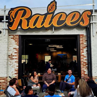 Raíces Brewing Company by null