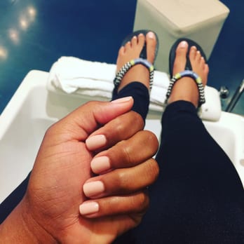 Cielo Sky Nail Salon - Simple and cute - Nail Salons Near Me - Suwanee, Georgia