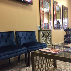 Salon Thread Downtown