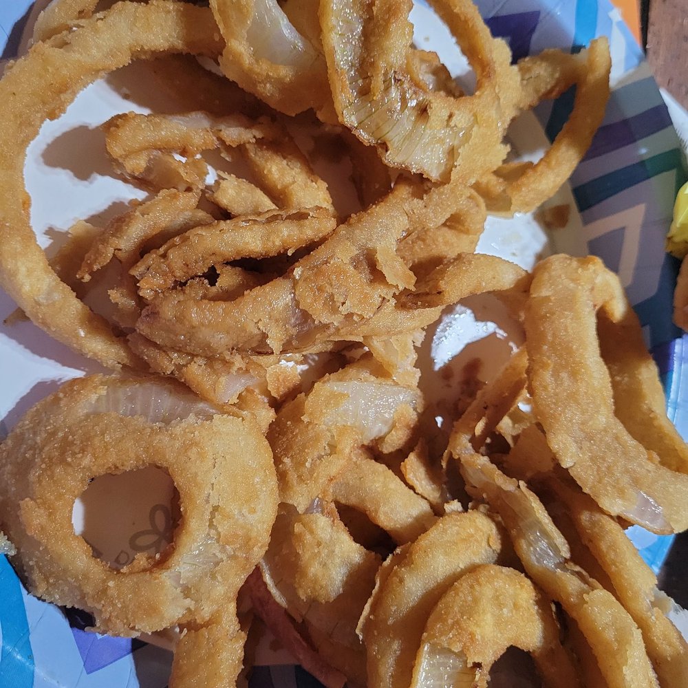 Harry's Cafe - Mushy soggy onion rings. - American Near Me - Stanton, California