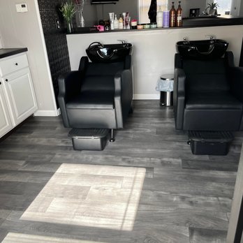 Bault Cleaning - Small commercial salon deep clean - Home Cleaning Near Me Bault Cleaning - Small commercial salon deep clean - Home Cleaning Near Me