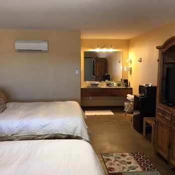 HH Creek Inn - Hotels Near Me - Seymour, Texas HH Creek Inn - Hotels Near Me - Seymour, Texas