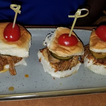Common Restaurant - Pork sliders - Cocktail Bars Near Me - Savannah, Georgia Common Restaurant - Pork sliders - Cocktail Bars Near Me - Savannah, Georgia