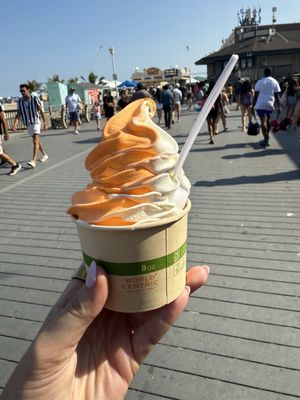 Kohr's Frozen Custard by null