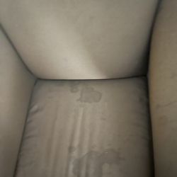 Comfort Suites Forsyth Near I-75 - Stained couch
