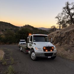 Oliver's Towing