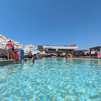 Breathless Cabo San Lucas - The party Infinity pool with afternoon activities and pool side service for your refreshing beverage needs. - Resorts Near Me - Cabo San Lucas, BCS