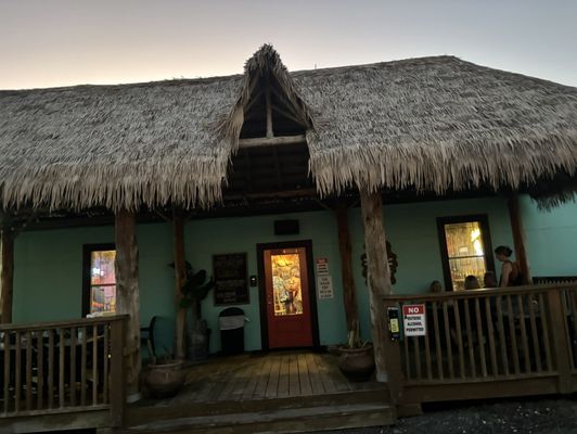 Lelo's Island Bar by null