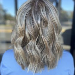 Beauty Lounge of Rockland - Highlights and style by Tricia