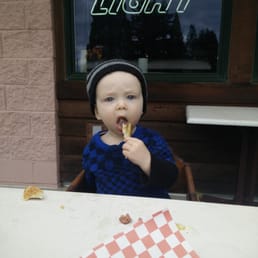 Baby loves the french fries. Baby loves the french fries.