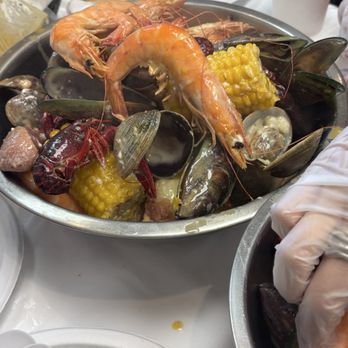 Cajun Bistro 7 - seafood boil - Vietnamese Near Me - San Jose, California Cajun Bistro 7 - seafood boil - Vietnamese Near Me - San Jose, California